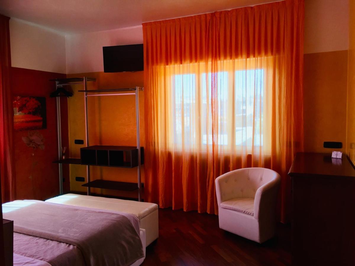 B2In Suite & Office Capriate San Gervasio Exteriér fotografie