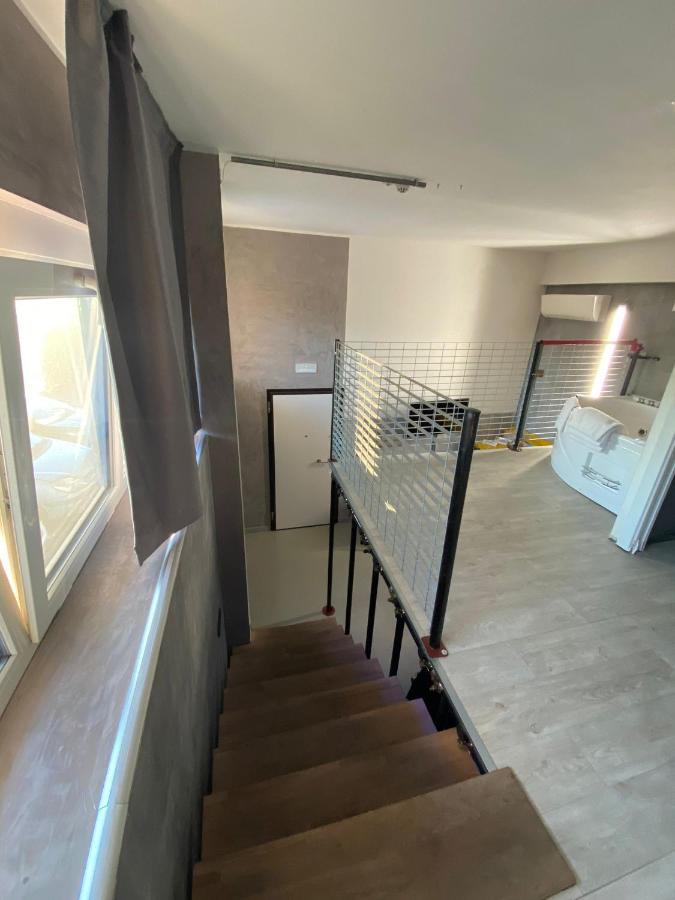 B2In Suite & Office Capriate San Gervasio Exteriér fotografie