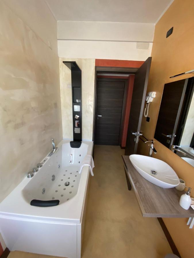 B2In Suite & Office Capriate San Gervasio Exteriér fotografie